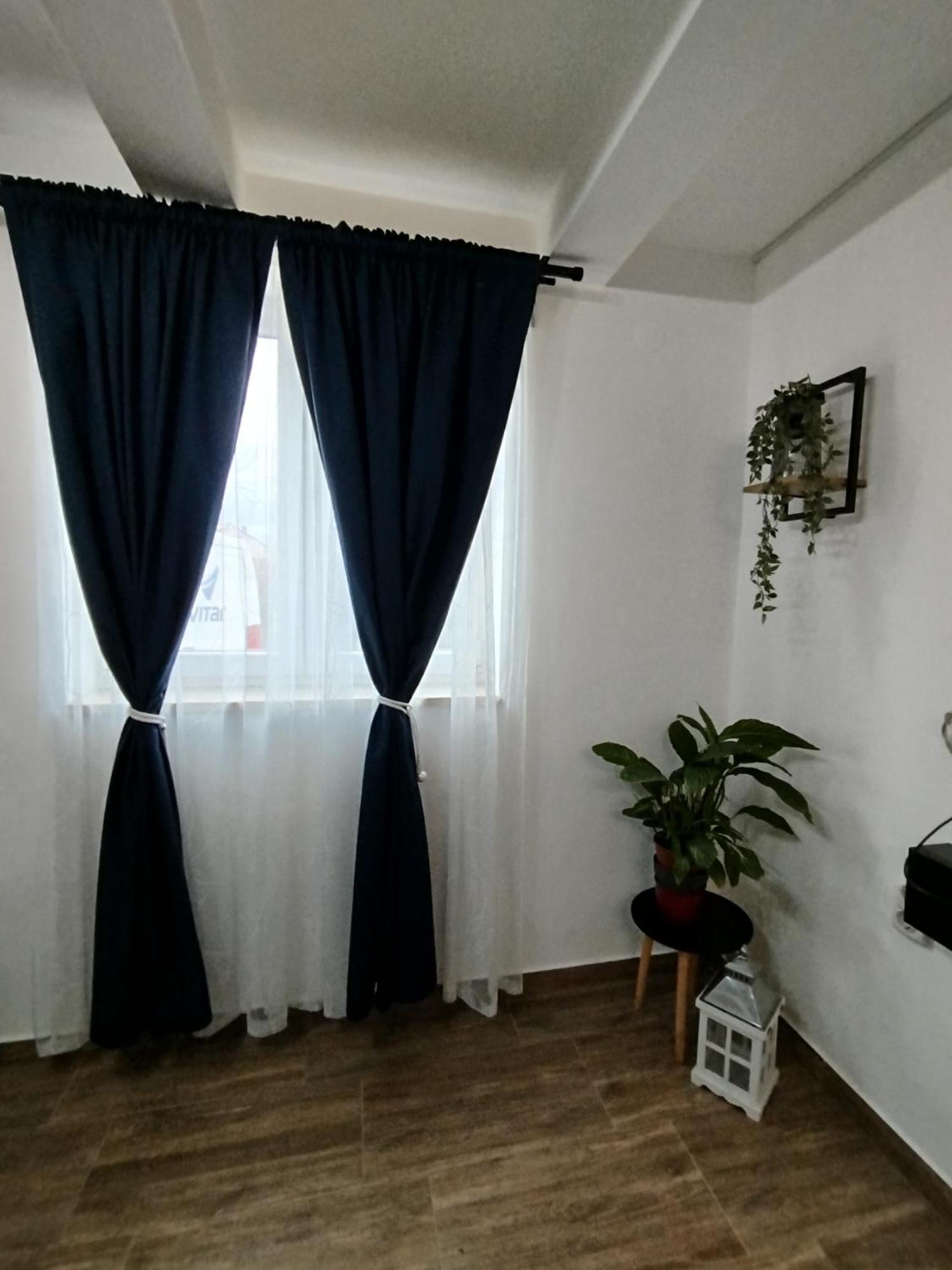 Apartment Jazbina Pula Exterior photo